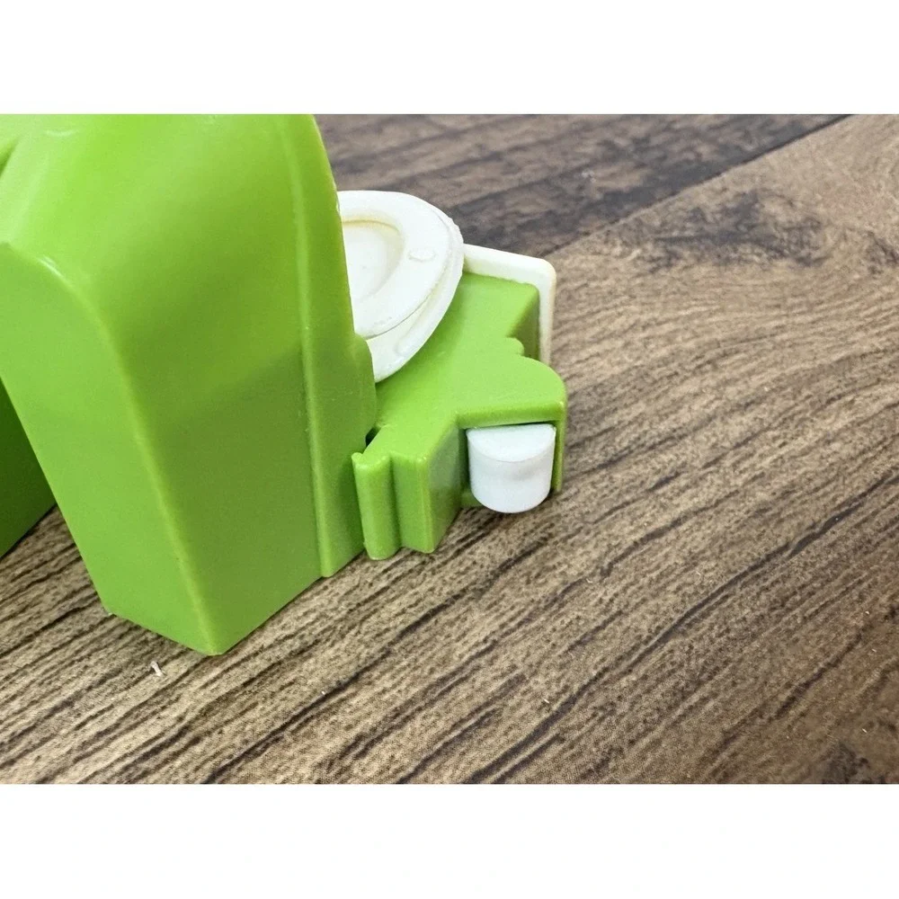 Vintage 1977 Fisher Price Dollhouse Family Green Bathroom Toilet Shower Vanity